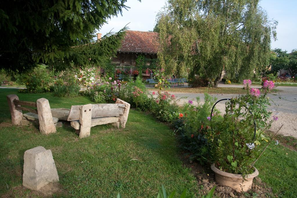 Villa Ferme De Montalibord Vescours Exterior foto